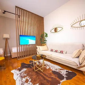 Terrace شقة
